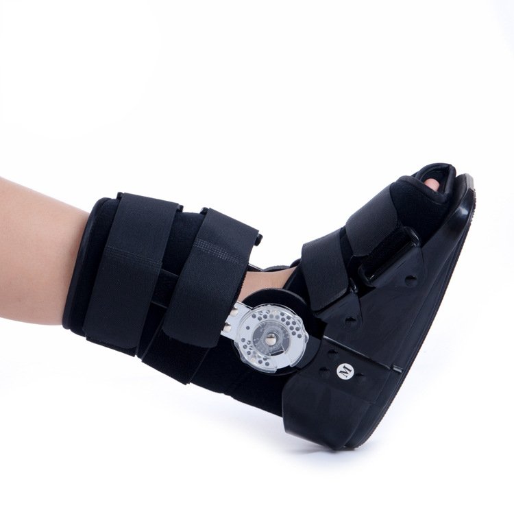 Wholesale of medical foot fractures and sprains ankle joint stabilizers, walking boots, and foot protectors in factories