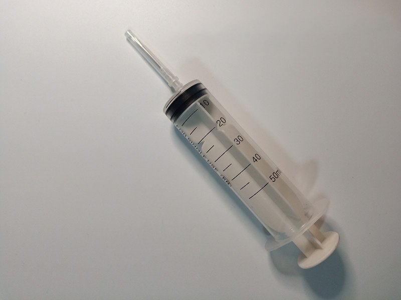 Medical disposable veterinary syringes with multiple capacities, sterile syringes with needles, plastic syringes