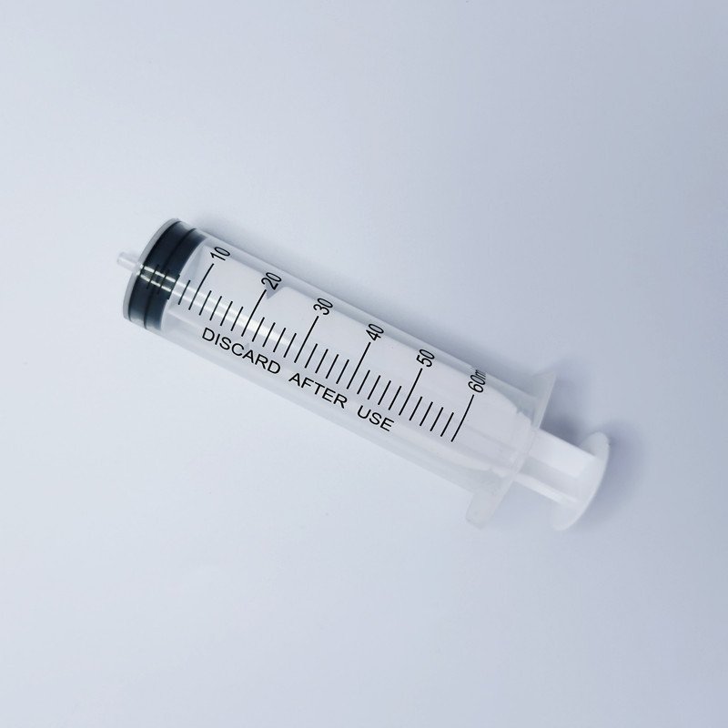 Wholesale of bulk non needle disposable syringes for pet feeding in factories