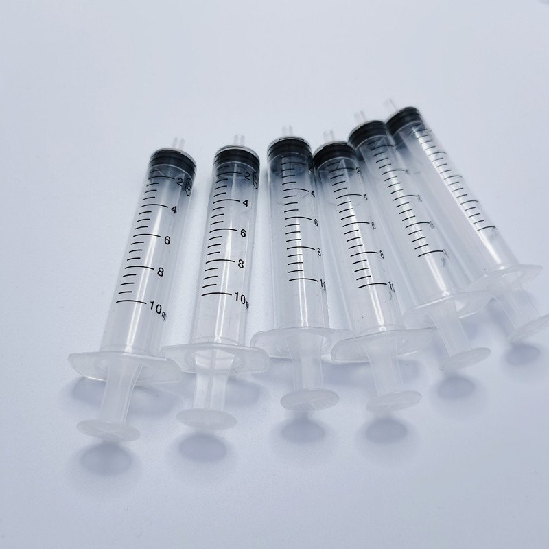 Wholesale of bulk non needle disposable syringes for pet feeding in factories