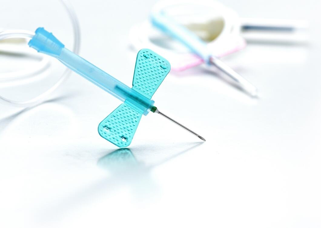 Factory Direct:Cost-Effective,Sterile Butterfly Needles—For Blood Draw & IV Administration.Human & Veterinary Compatible Medical Butterfly Needle Blood Collection Sets / Scalp Vein Sets — Direct Manufacturer & Source Factory.OEM/ODM